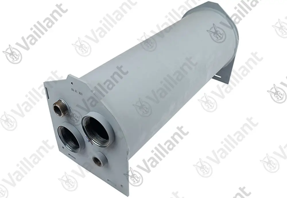 Vaillant Wärmetauscher in zylindrischer Form mit mehreren Anschlüssen auf einer Seite. Die Konstruktion besteht aus Metall und ist grau lackiert.
